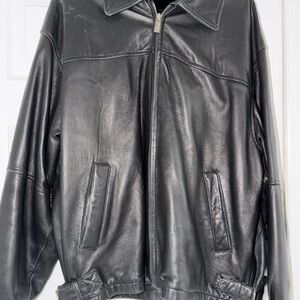 Men's Classic Black Leather Bomber Jacket
